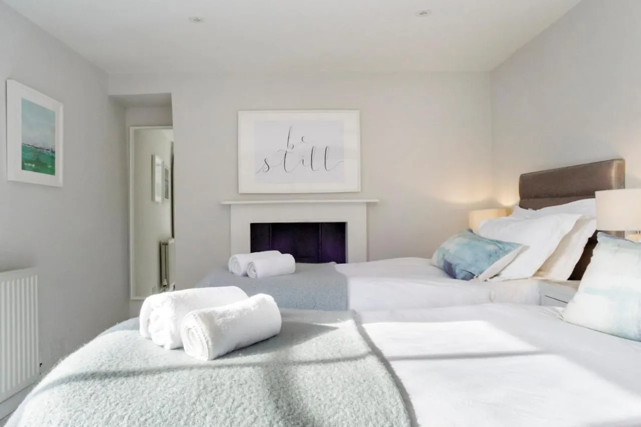 The Apartment, Bath Holiday home